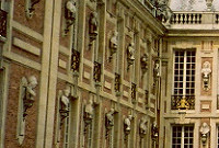 The main approach to Versailles